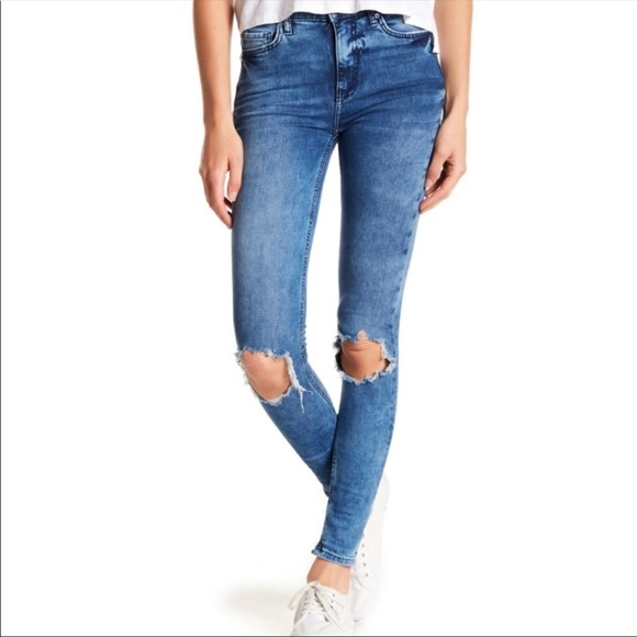 SOLD - Picture 1 of 5